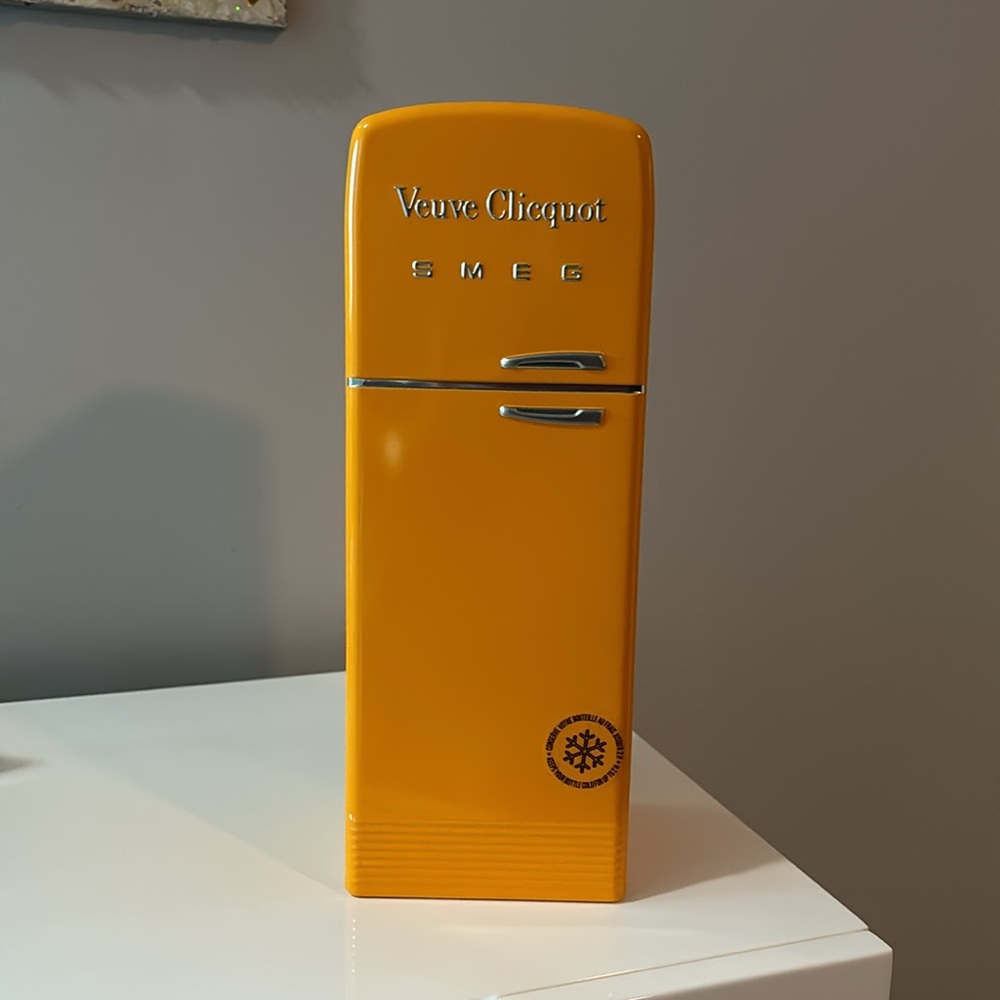 Veuve Clicquot SMEG Gift Box